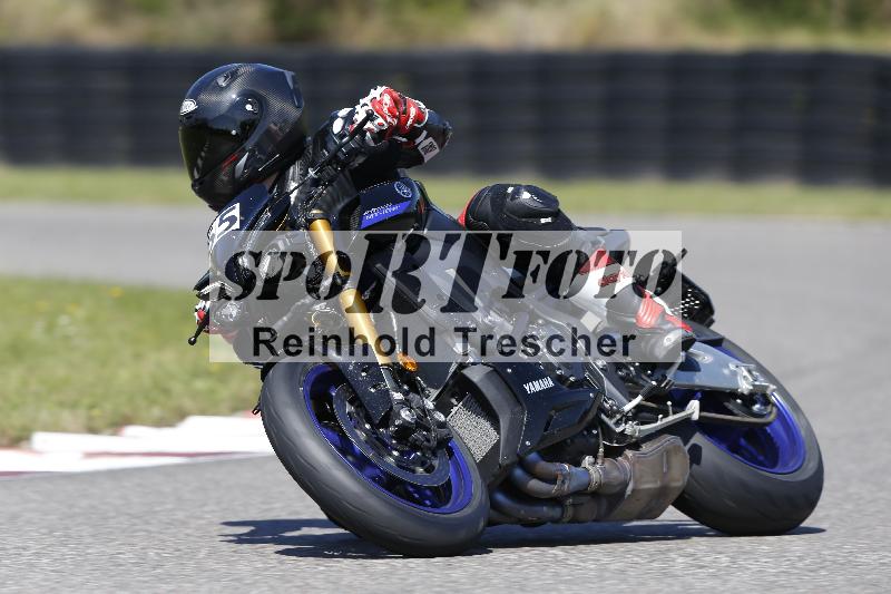 Archiv-2025/48 25.08.2025 Cornu Master School ADR/rot-rouge/65